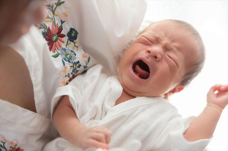 赤ちゃんが泣き止まないのはなぜ？